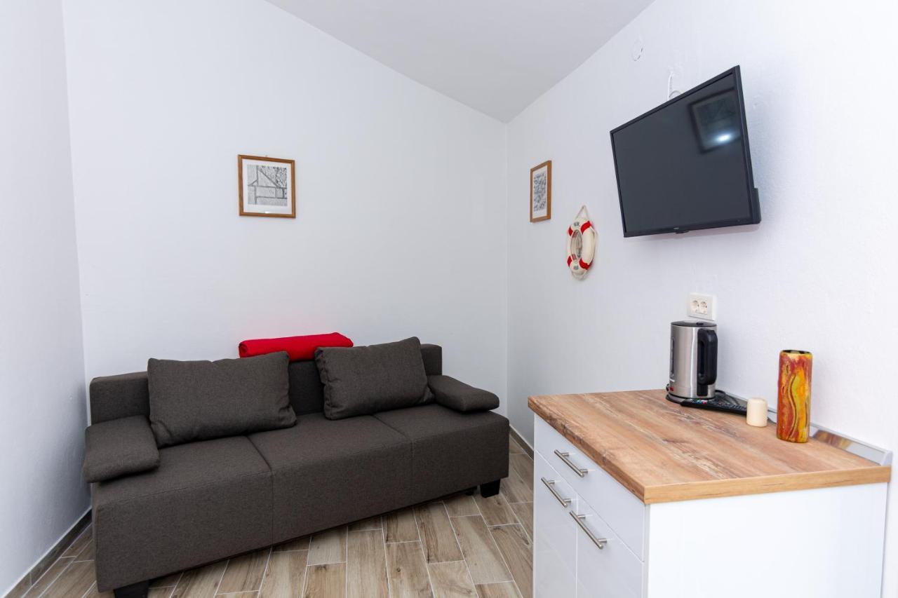 Apartment Plemic Паг Екстер'єр фото