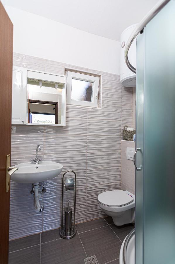 Apartment Plemic Паг Екстер'єр фото