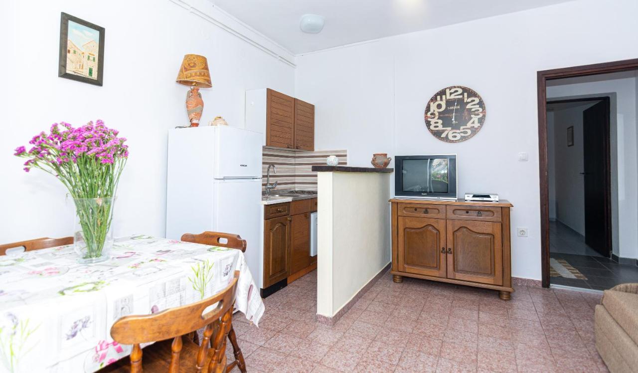 Apartment Plemic Паг Екстер'єр фото