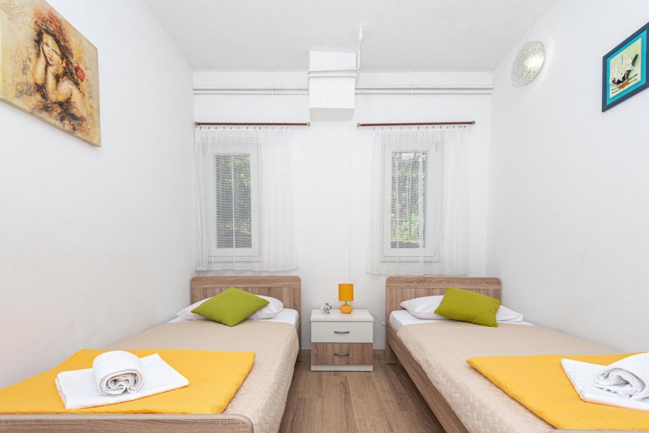 Apartment Plemic Паг Екстер'єр фото